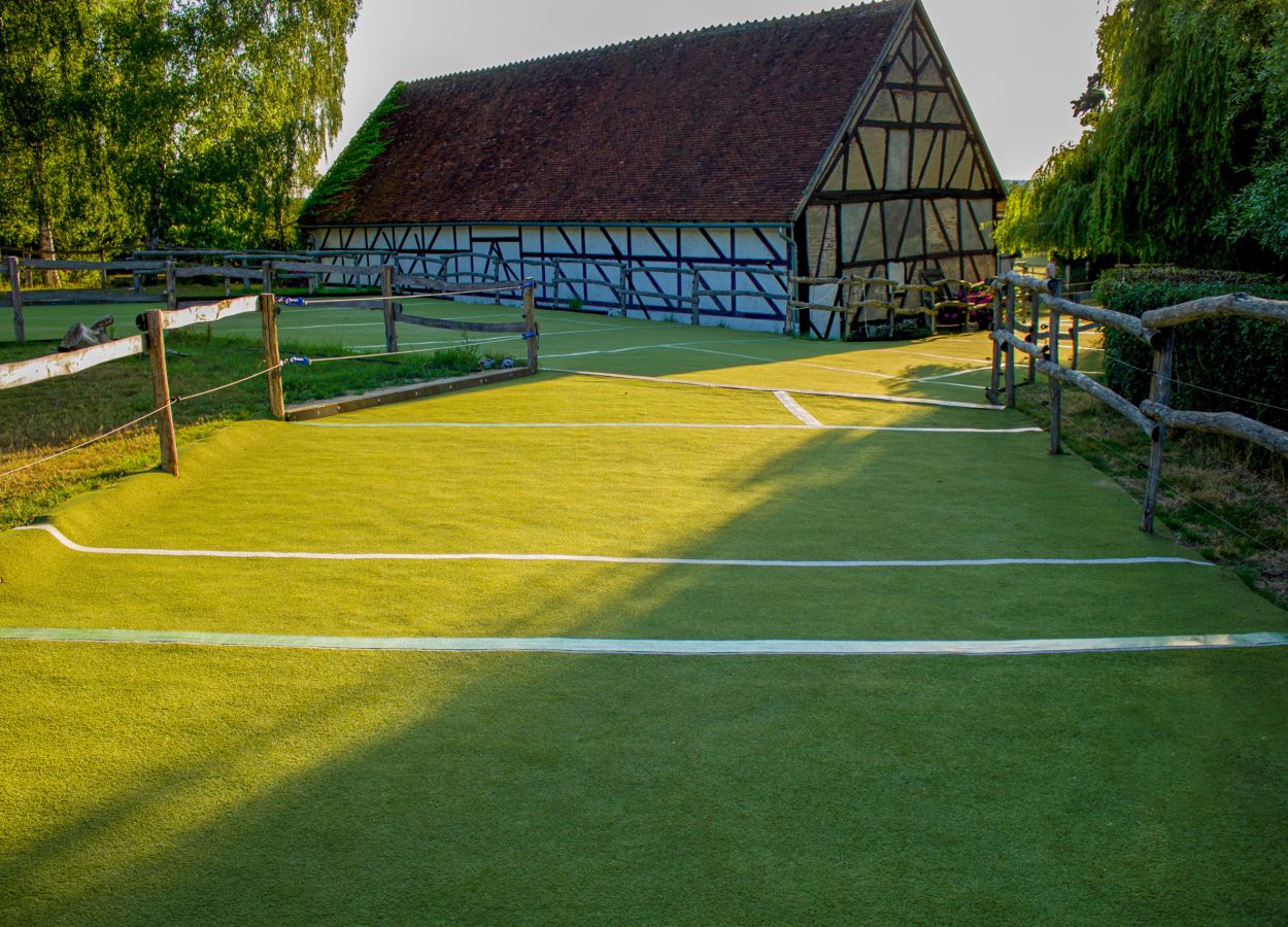Haus mit Kunstrasen