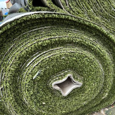 Fußballkunstrasen Rolle von vorne